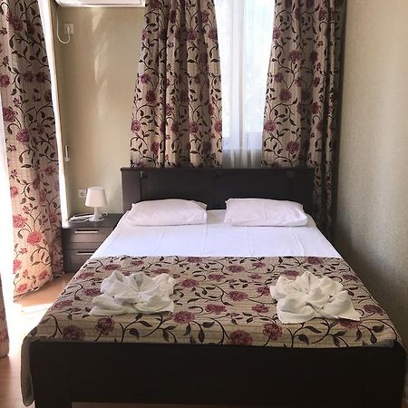 Lernest Hotel New Athos Екстериор снимка